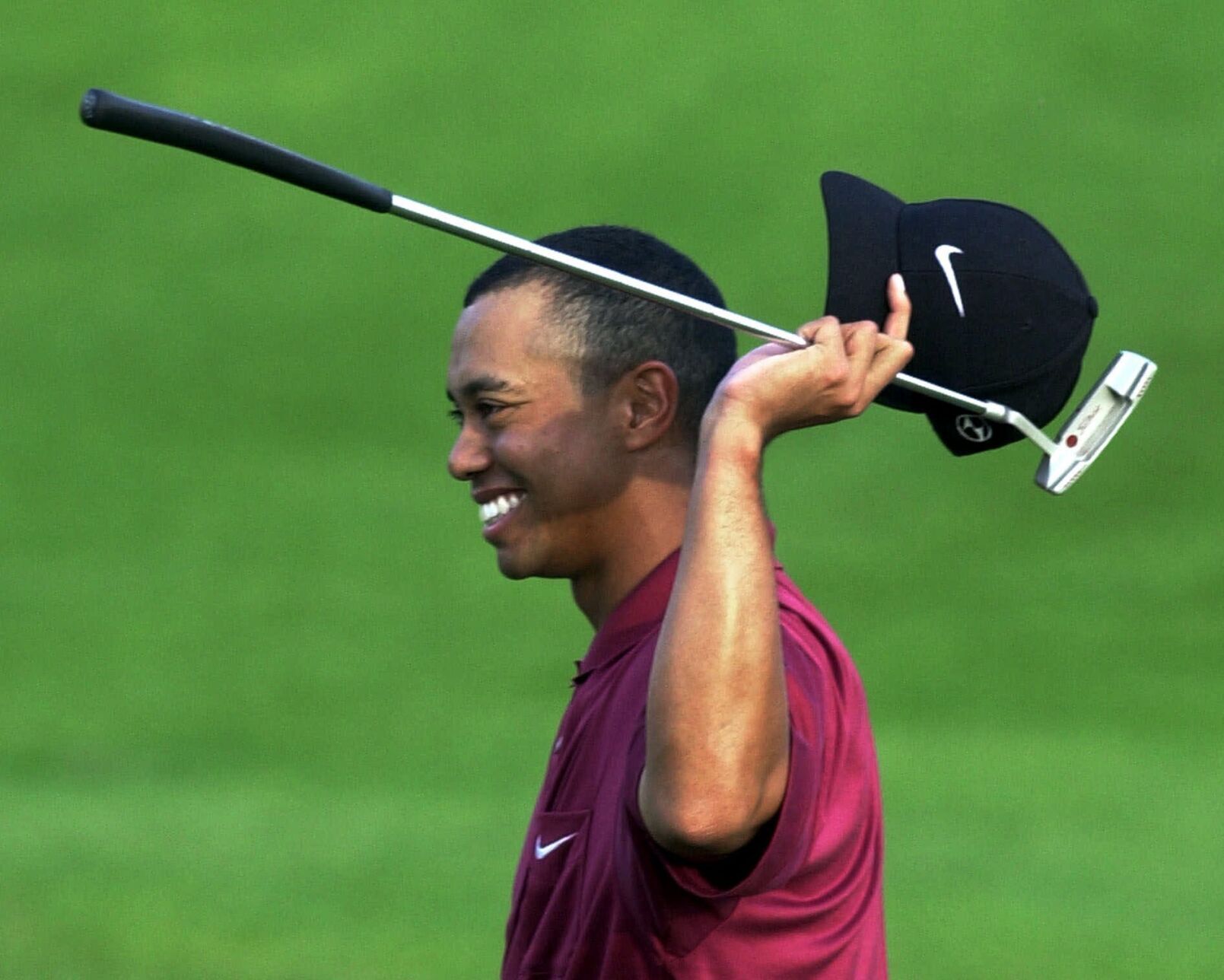 2001: Tiger Woods sweeps all four majors in span of one year